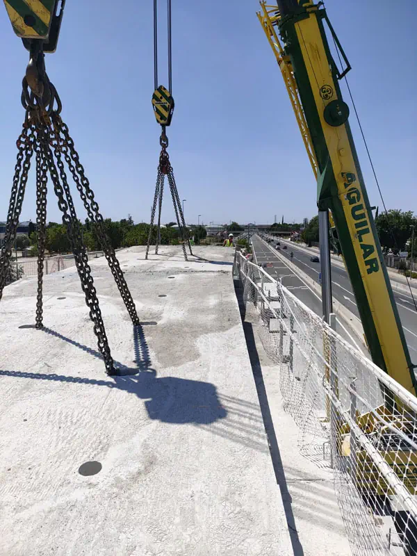 Demolición de puentes e infraestructuras en Madrid