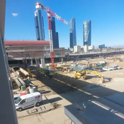 DiamantCorte empresa de demoliciones en madrid trabajando en la ampliacion de la estacion de Chamartiín